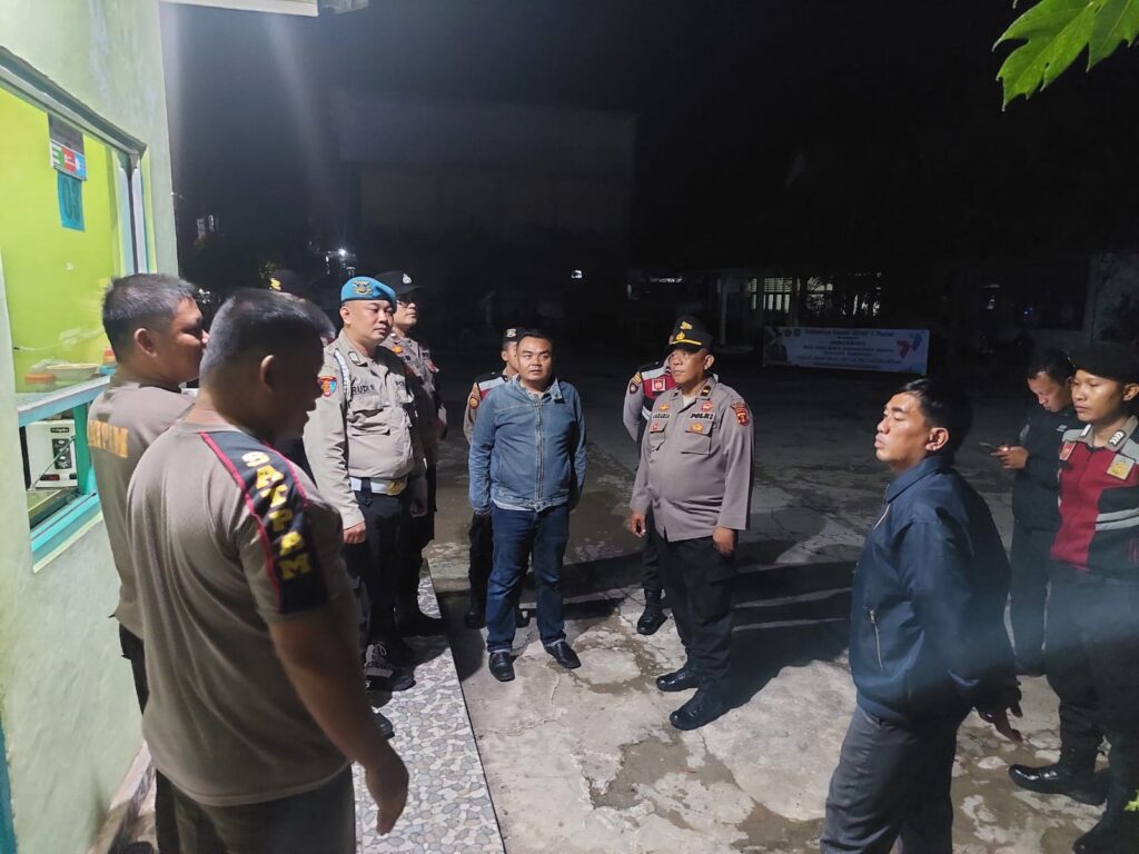 Laksanakan Patroli KRYD, Polres Paser Ciptakan Sitkamtibmas yang Kodusif WhatsApp Image 2023 02 19 at 07.56.54