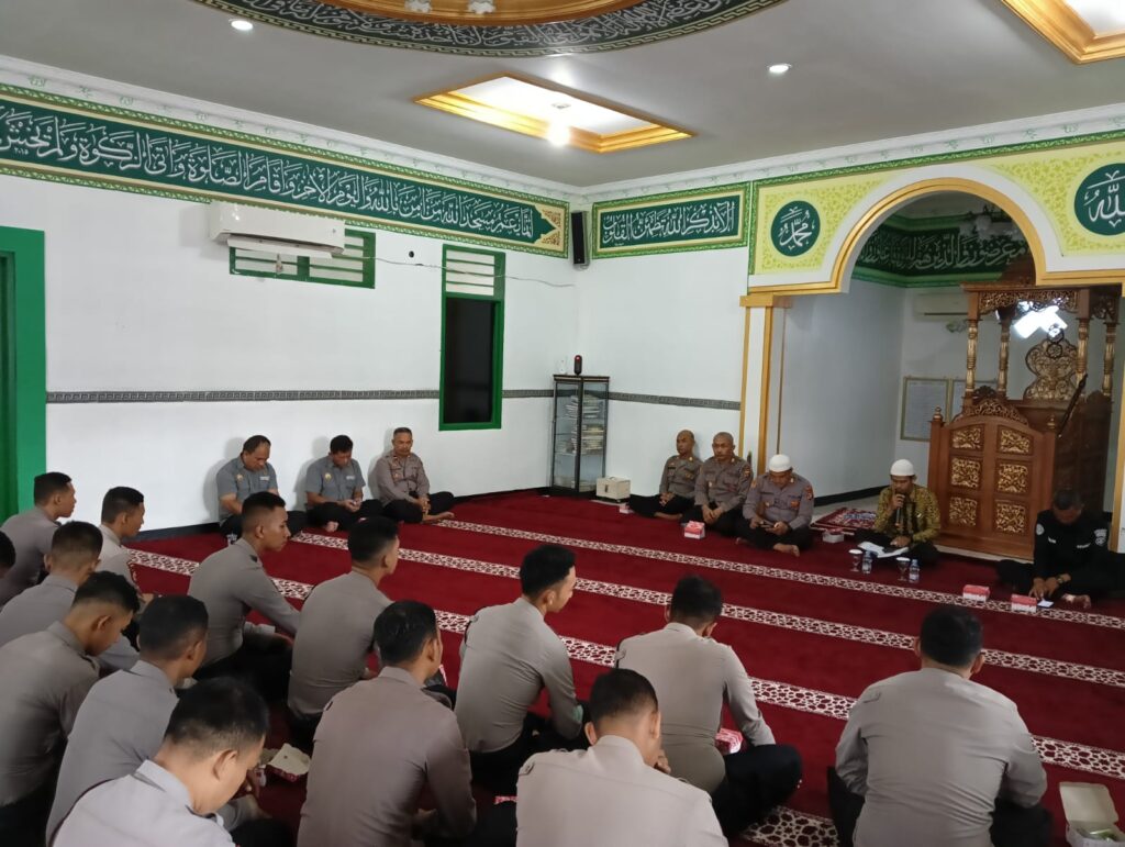 Tingkatkan Iman dan Takwa Personel, Polres Paser Gelar Binrohtal WhatsApp Image 2023 02 23 at 14.30.36