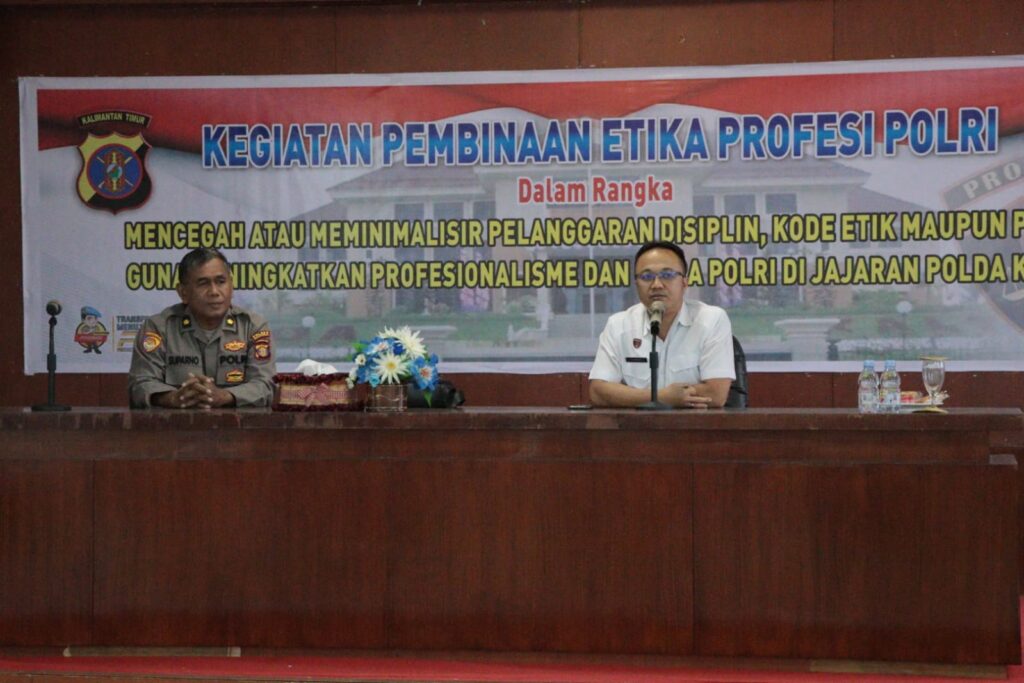 Bidpropam Polda Kaltim Lakukan Pembinaan Etika Profesi Polri Di Polres Kutai Kartanegara a1