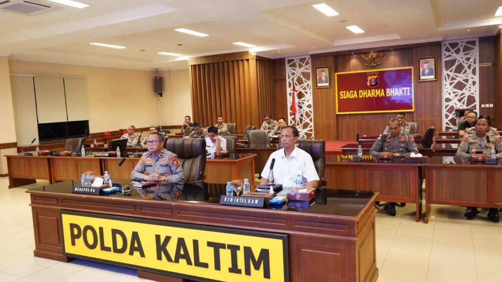 Wakapolda Kaltim Hadiri Rakernis Gabungan Divhumas Polri, Divpropam Polri, Divkum Polri dan Div TIK Polri Tahun 2023 Secara Virtual WhatsApp Image 2023 03 02 at 22.20.27