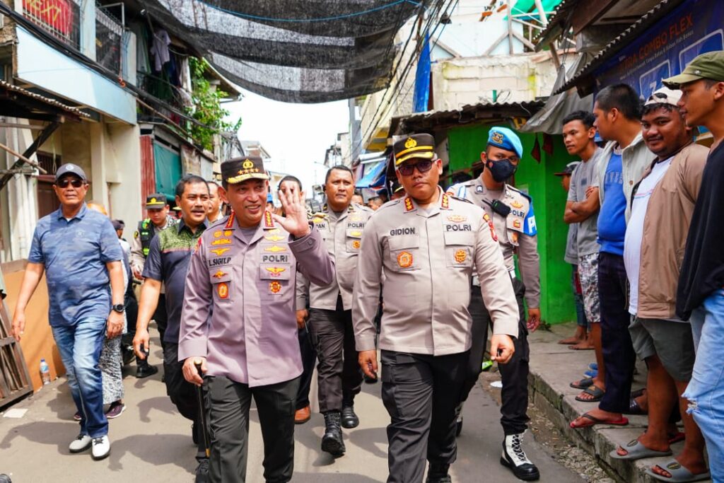 Kapolri Maksimalkan Penanganan Korban Pasca-Kebakaran Depo Pertamina Plumpang WhatsApp Image 2023 03 04 at 21.46.23