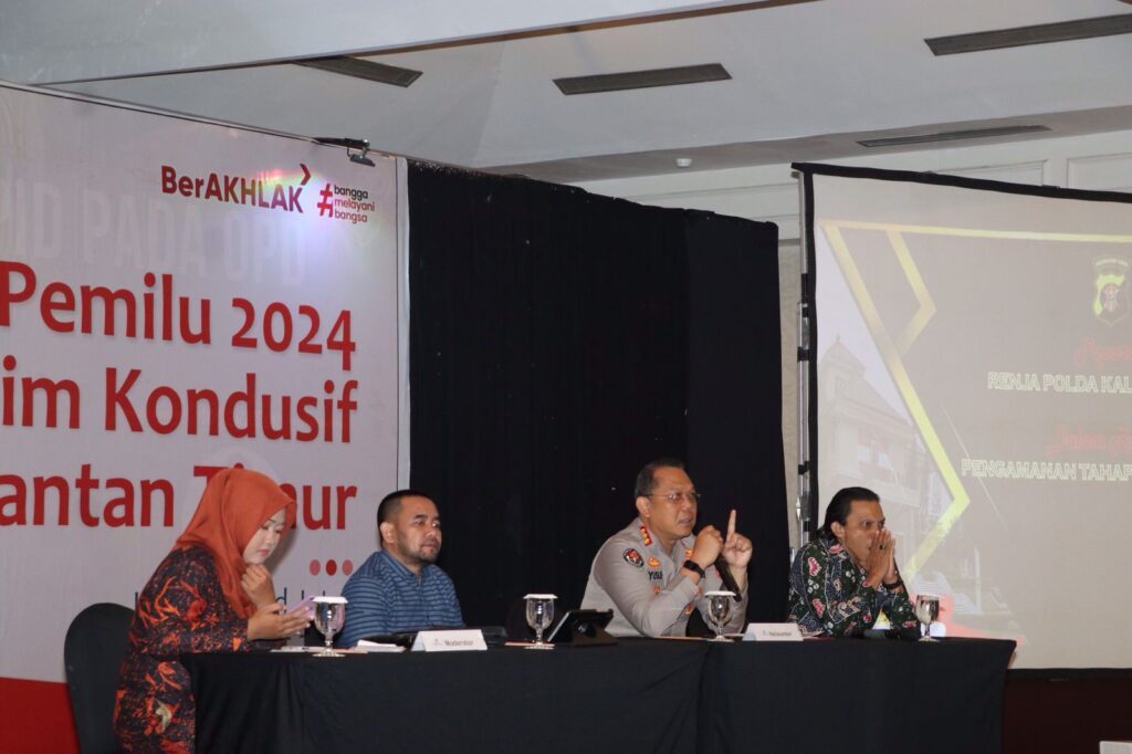 Jelang Tahun Politik, Polda Kaltim Hadiri Sosialisasi ‘Tangkal Hoax Sukseskan Pemilu 2024 dan Jaga Iklim Kondusif di Kalimantan Timur’ WhatsApp Image 2023 03 16 at 11.20.00