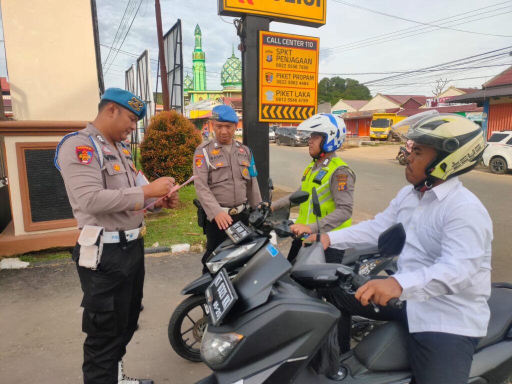 Unit Provos Polres Kutai Barat Laksanakan Gaktiblin Kepada Personel WhatsApp Image 2023 03 22 at 05.49.42