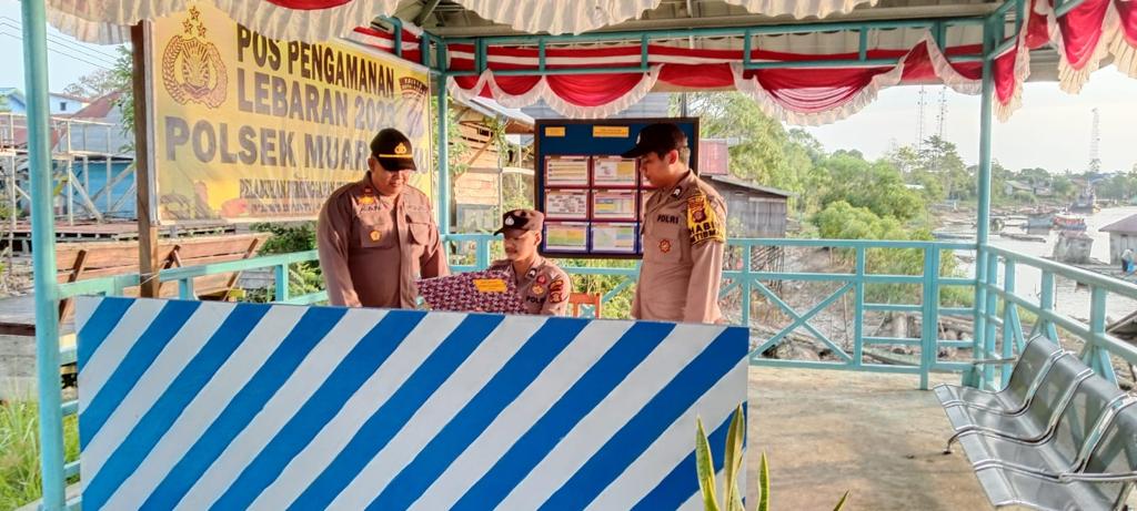 Kapolsek Muara Pahu Cek Pos Pam Pengamanan Lebaran Serta Berikan Arahan Kepada Personel 89865D84 805B 4A9D A82E D66ADAB66877