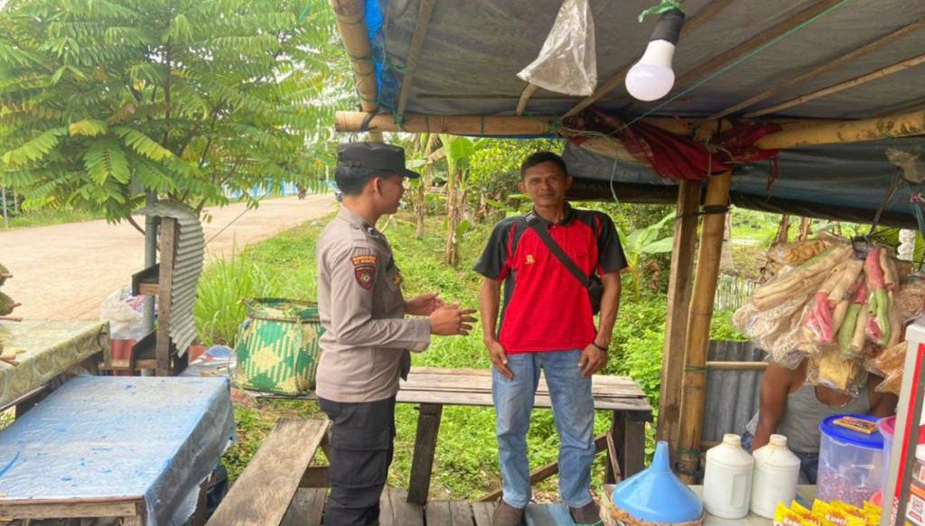 Patroli Sambang, Patroli Polsek Muara Bengkal Ajak Masyarakat Jaga Kamtibmas 8F3FA08D FDF0 49A9 9550 9F2B6B0D01CF