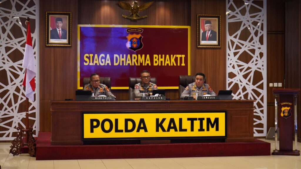 Evaluasi Kinerja Jajaran, Kapolda Kaltim Pimpin Anev Mingguan Untitled