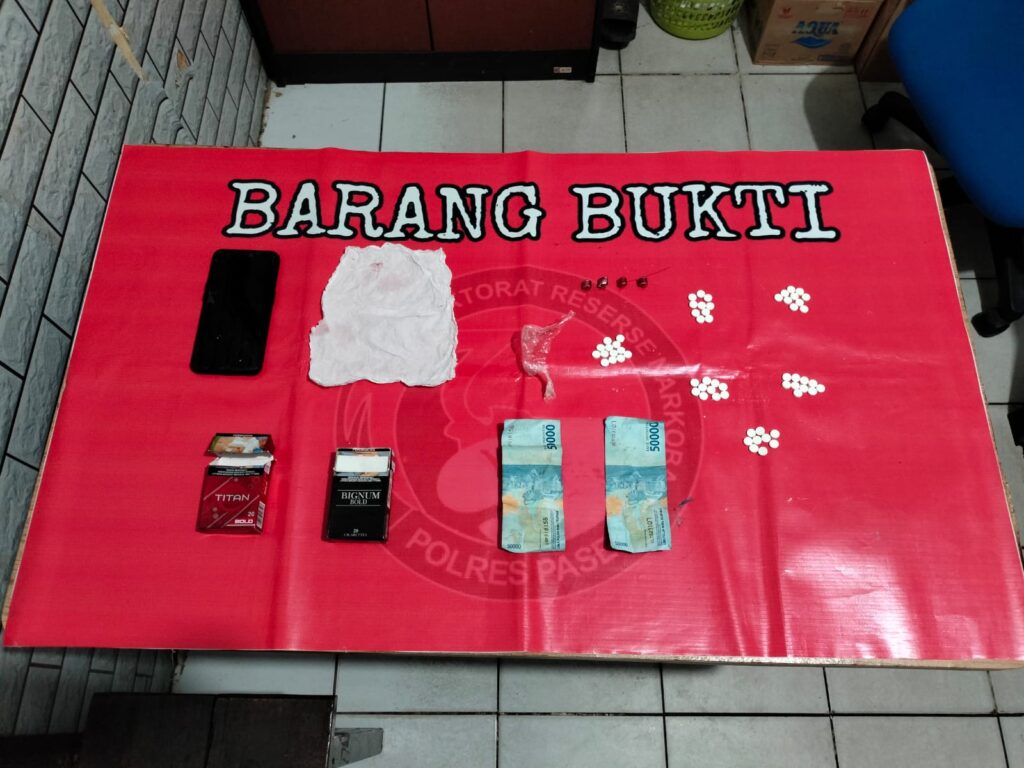 Sat Resnarkoba Polres Paser Berhasil Amankan Seorang Pria Pemilik Obat Keras Jenis Yorindo WhatsApp Image 2023 04 02 at 05.10.14