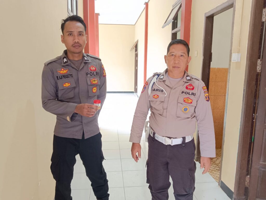 Antisipasi Penyalahgunaan Narkoba, Polres Mahakam Ulu Gelar tes Urine WhatsApp Image 2023 04 05 at 10.54.35 AM