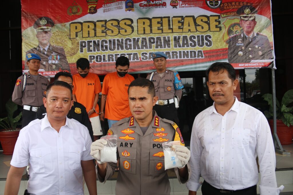 Satresnarkoba Polresta Samarinda Berhasil Ungkap Kasus Penyalahgunaan Narkoba Jenis Sabu WhatsApp Image 2023 04 12 at 08.55.52