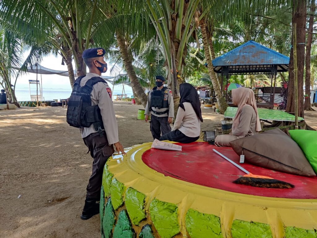 Brimob Kaltim Patroli di Pantai Cemara Balikpapan, Pastikan Keamanan Libur Lebaran 2023 WhatsApp Image 2023 04 28 at 09.40.21