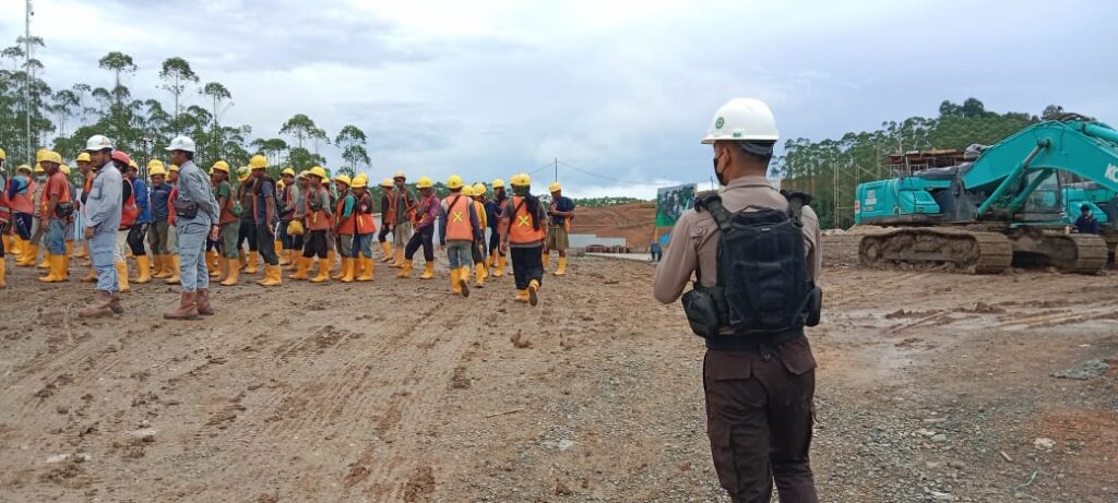 Satgas Ops Nusantara Mahakam Gelar Patroli Kamtibmas Di Sekitar Kawasan Pembangunan IKN , Guna Ciptakan Situasi Aman dan Kondusif 03e16dc8 3313 4330 bf2d 91441ec71a8c