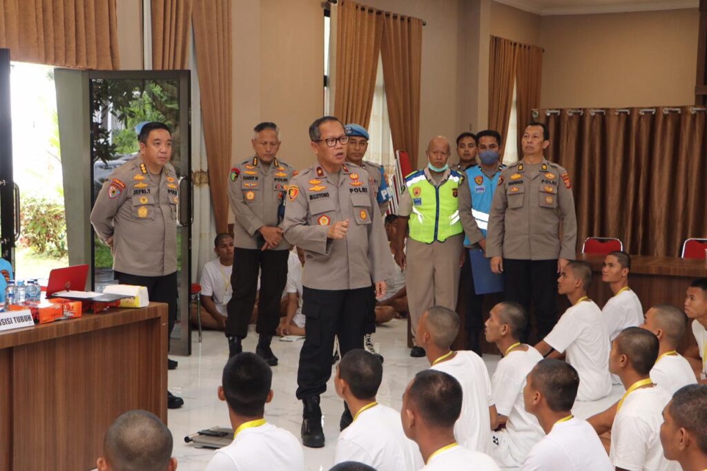 Wakapolda Kaltim Pantau Rikkes Tahap I Seleksi Bintara Polri T.A 2023 32931129 47a9 4111 804b 0c7cd68df89a