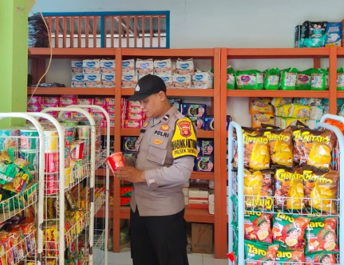 Pantau Harga Sembako Pasca Idhul Fitri, Polsek Sebulu Kunjungi Pertokoan Diwilayahnya WhatsApp Image 2023 05 01 at 10.43.04