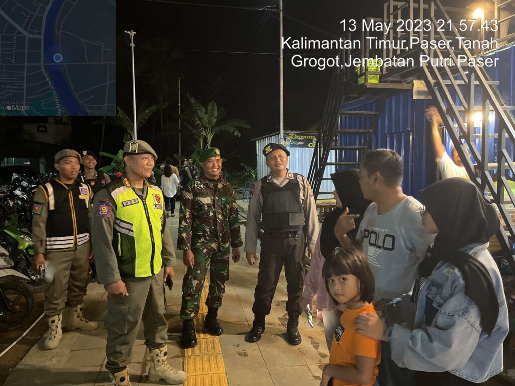 Ciptakan Sitkamtibmas Kondusif, Polres Paser Gelar Patroli Gabungan WhatsApp Image 2023 05 14 at 10.28.21