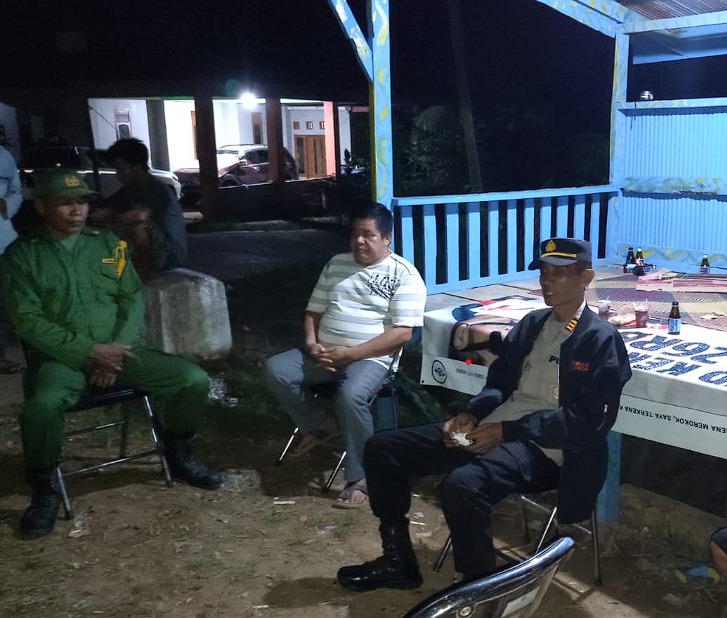 Tingkatkan Silaturahmi, Kasat Binmas Polres Paser Sambang ke Petugas Poskamling WhatsApp Image 2023 05 16 at 09.30.38