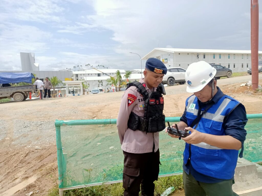 Pastikan Keamanan Pembangunan Ibu Kota Yang Baru, Satgas Ops.Nusantara Mahakam Lakukan Patroli Kamtibmas Di Sekitar Kawasan Inti Pemerintahan WhatsApp Image 2023 05 16 at 18.04.06
