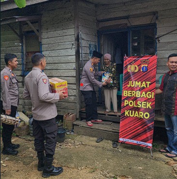 Jumat Berbagi, Polsek Kuaro Bagi Sembako Kepada Warga Masyarakat Yang Membutuhkan WhatsApp Image 2023 05 20 at 08.37.19