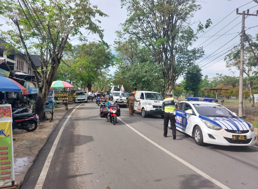 Pastikan Pencalonan Anggota DPRD Kota Bontang Aman, Polisi Berikan Pengawalan bontang 3