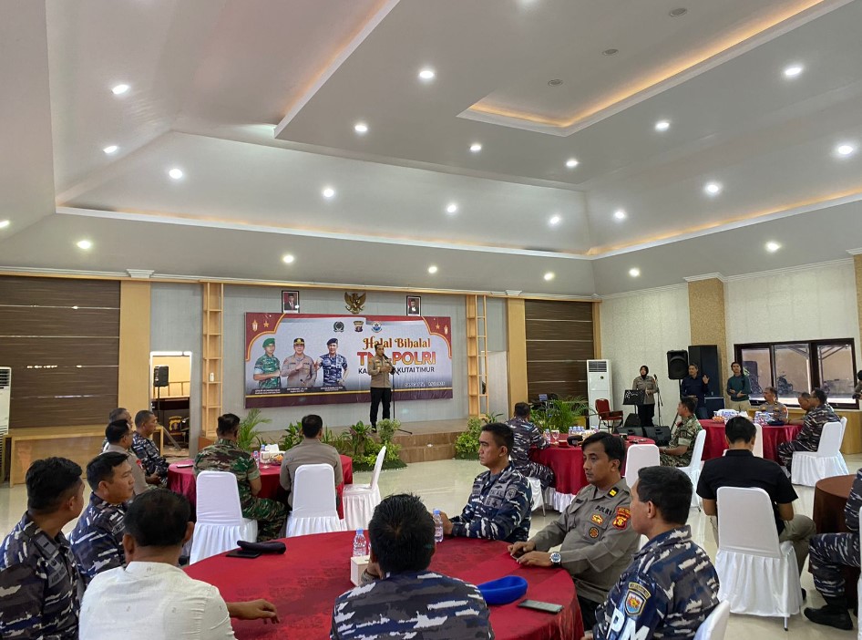 Perkokoh Sinergitas TNI-Polri Dengan Silaturahmi, Polres Kutim Gelar Halal Bihalal kutim3