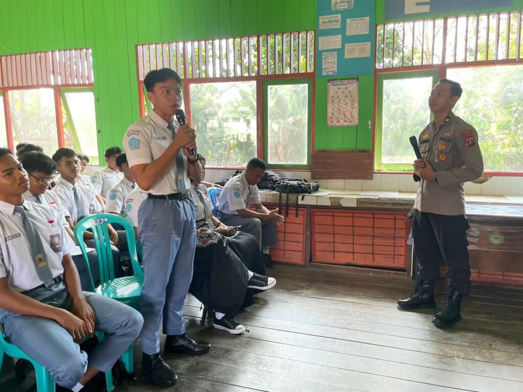 Sosialisasi Penerimaan Terpadu Polri Jalur Rekrutmen Proaktif (REKPRO) di Polres/Ta Jajaran Polda Kaltim T.A. 2023/2024 WhatsApp Image 2023 10 18 at 3.32.05 PM