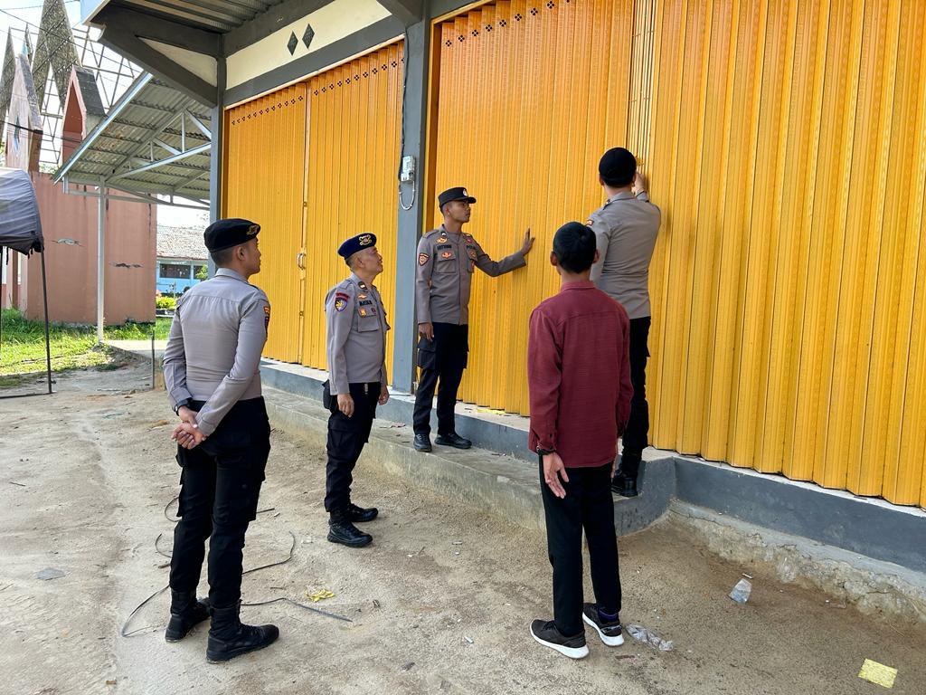 Polres Penajam Paser Utara Memperketat Keamanan Gudang Logistik Jelang Pemilu 2024 WhatsApp Image 2024 01 16 at 10.55.32 fb5651fd