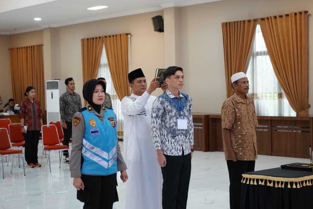 Karo SDM Polda Kaltim Pimpin Pakta Integritas dan Pengambilan Sumpah Seleksi SIPSS 2024 1 WhatsApp Image 2024 01 16 at 14.01.08 9a4b91f5