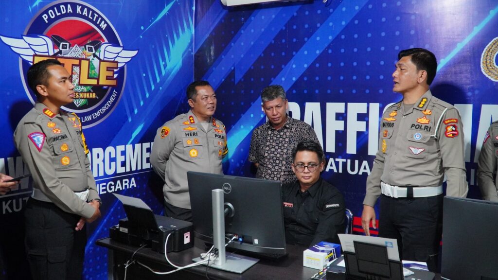 Kapolres Kutai Kartanegara Sambut Langsung Kunjungan Kerja Tim Monev Korlantas Polri WhatsApp Image 2024 02 23 at 11.29.22 d40ad550