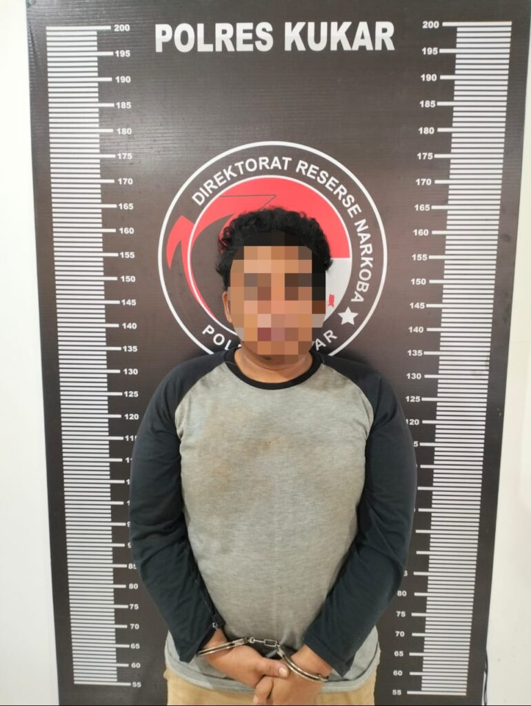 Seorang Pengedar Sabu Di Kota Bangun Berhasil Di Bekuk Satresnarkoba Polres Kutai Kartanegara WhatsApp Image 2024 02 26 at 08.48.43 c0e0066d