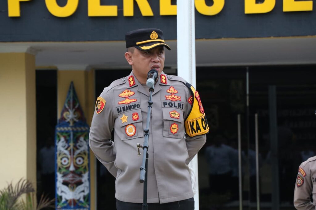 Kapolres Berau Pimpin Apel, Ingatkan Anggota Selalu Siap Siaga WhatsApp Image 2024 02 26 at 11.37.54 caefde5c