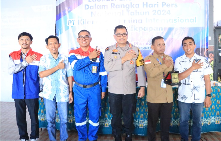 Kunjungi SMA Patra Dharma Balikpapan, Kabid Humas Polda Kaltim Hadiri Kegiatan Edukasi Dan Literasi Media 2 WhatsApp Image 2024 02 28 at 13.46.11