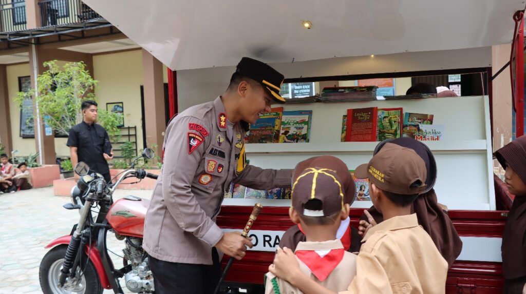 Peduli Pendidikan, Polres Bontang Luncurkan dan Sosialisasikan Bentor Cerdas Bontang Presisi WhatsApp Image 2024 03 09 at 16.23.20 9d050703