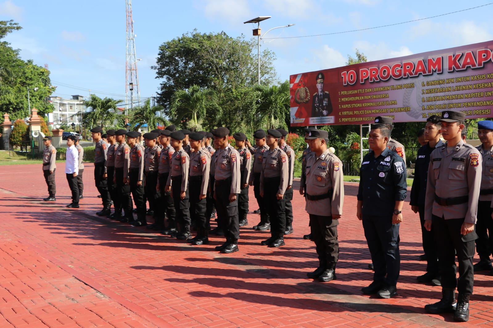 Polda Kaltim Gelar Apel Konsolidasi Ops Mantap Brata Pasca Pemilu 2024 1 WhatsApp Image 2024 03 25 at 08.58.09 1976ea54
