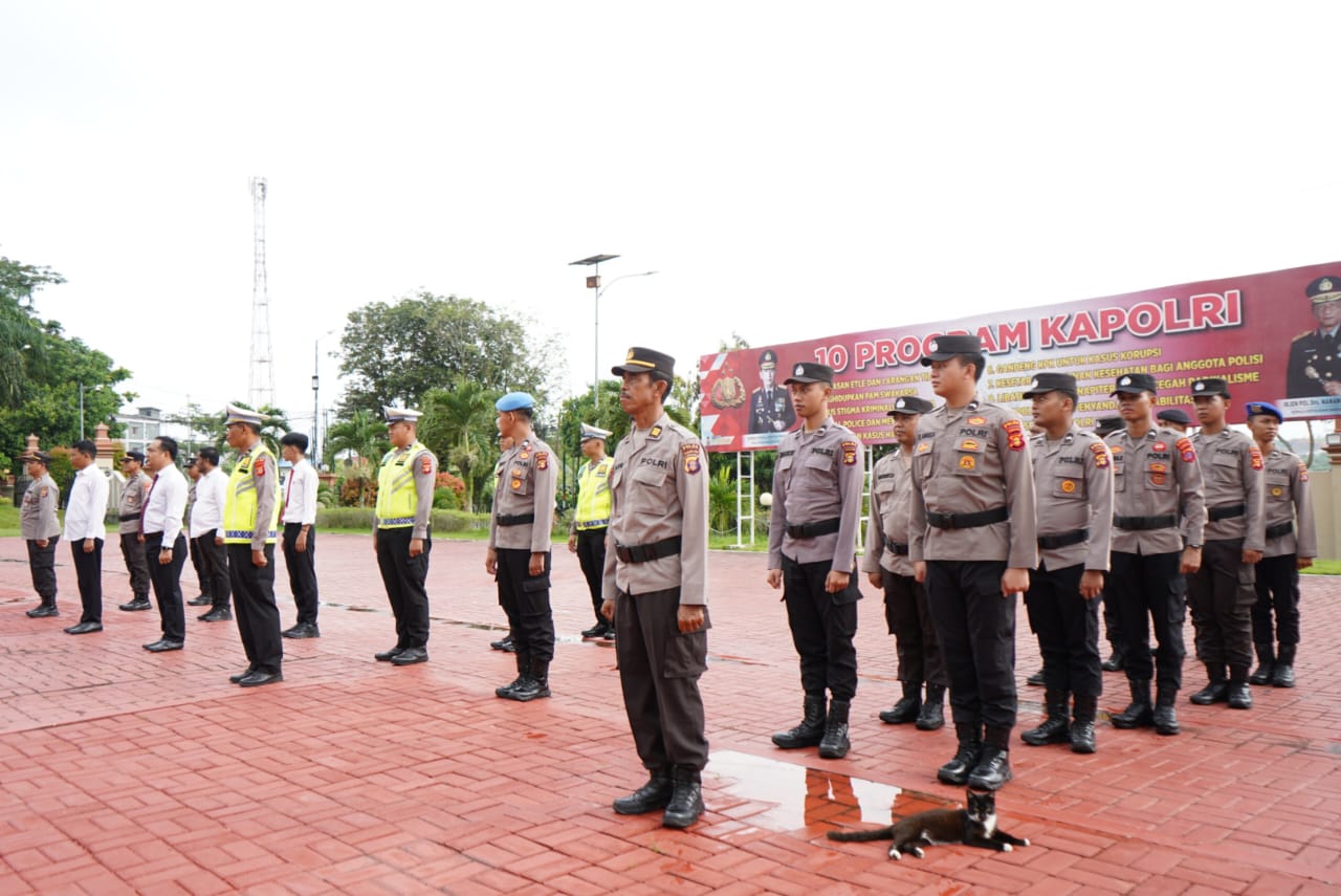 Polda Kaltim Laksanakan Apel Konsolidasi Operasi Mantap Brata Pasca Pemilu 2024 1 WhatsApp Image 2024 04 01 at 10.06.24 d3bed52d