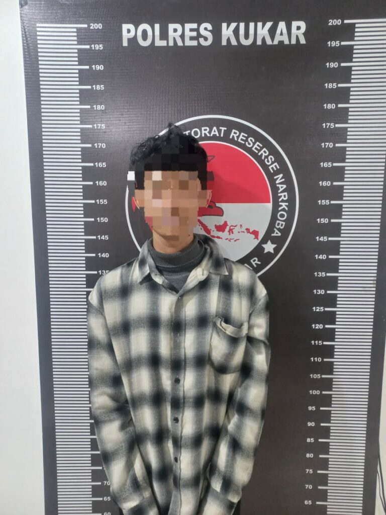 Merespons Keresahan Warga, Satresnarkoba Polres Kukar Tangkap Pengedar Tembakau Sintetis WhatsApp Image 2024 04 02 at 08.36.47 647f3b07