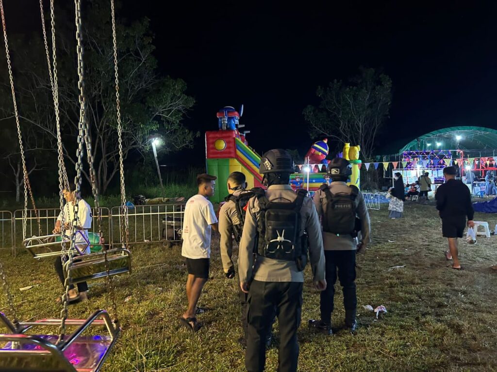 Giat Patroli Sat Samapta Polres Kutai Barat untuk Ciptakan Rasa Aman Selama Bulan Ramadan WhatsApp Image 2024 04 03 at 11.04.07 9f135ef7