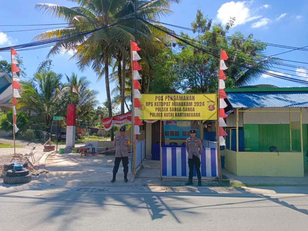Polsek Sanga-Sanga Laksanakan Pengamanan di Pospam Ops Ketupat Mahakam 2024 WhatsApp Image 2024 04 05 at 11.00.03