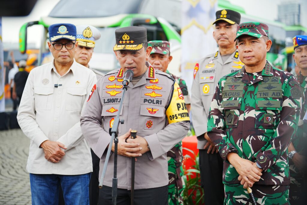 Tindaklanjuti Arahan Presiden, Kapolri Lepas Mudik Gratis Polri Presisi WhatsApp Image 2024 04 06 at 23.39.29 30c1a41b