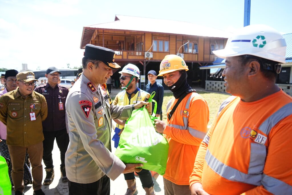 Laksanakan Patroli IKN, Kapolda Kaltim dan Pangdam VI/Mulawarman Pastikan Kondusifitas Kamtibmas Jelang Idul Fitri 2024 WhatsApp Image 2024 04 07 at 14.41.25 1f03ba84