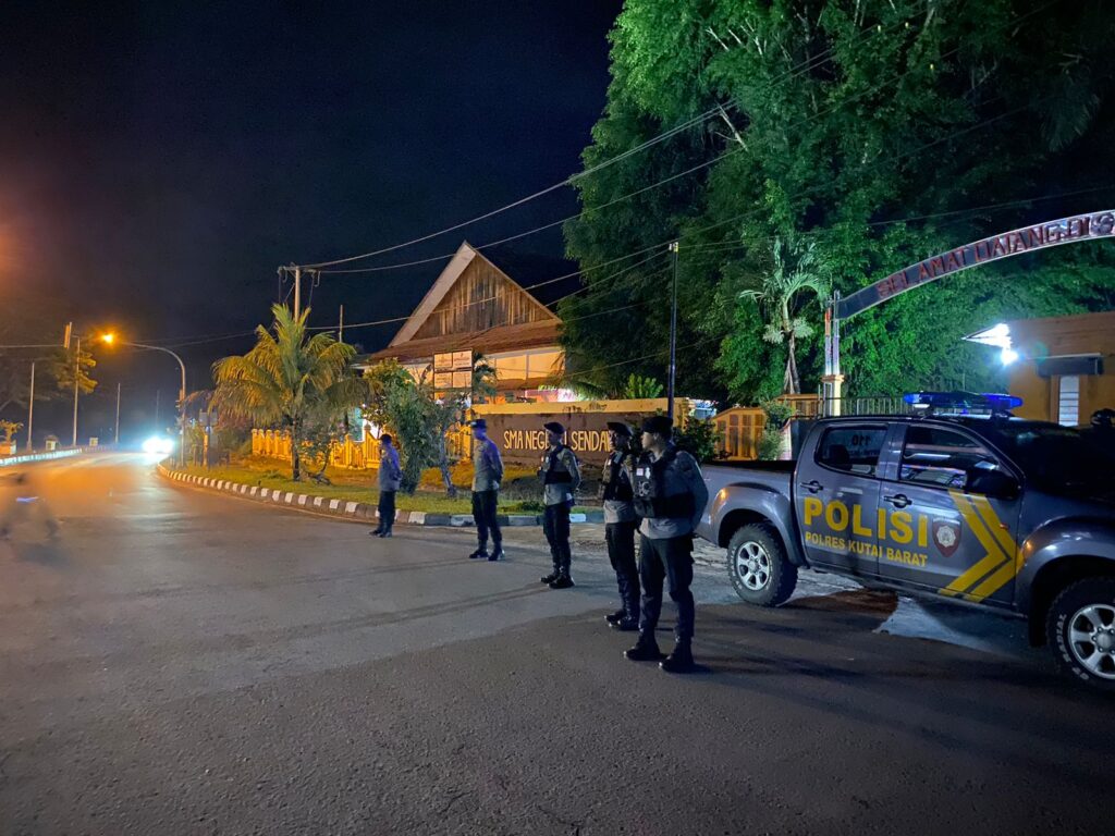 Ops Ketupat Mahakam 2024: Personil Sat Samapta Polres Kubar Laksanakan Patroli Rutin WhatsApp Image 2024 04 08 at 12.08.20
