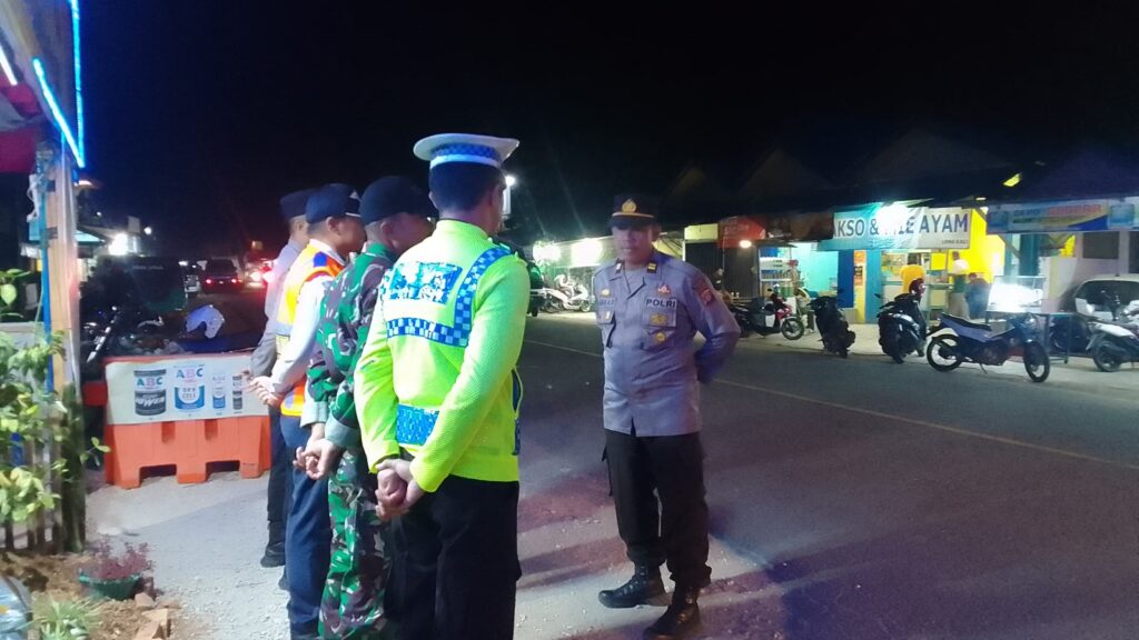 Arus Balik Lebaran, Polres Paser Tingkatkan Pengamanan Di Pos Pengamanan Maupun Pos Pelayanan WhatsApp Image 2024 04 17 at 10.21.30