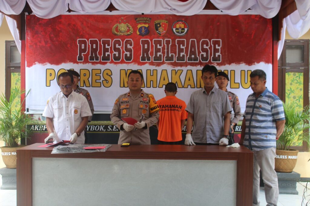 Polres Mahakam Ulu Ungkap Kasus Penganiayaan dengan Senjata Tajam WhatsApp Image 2024 05 03 at 11.36.18
