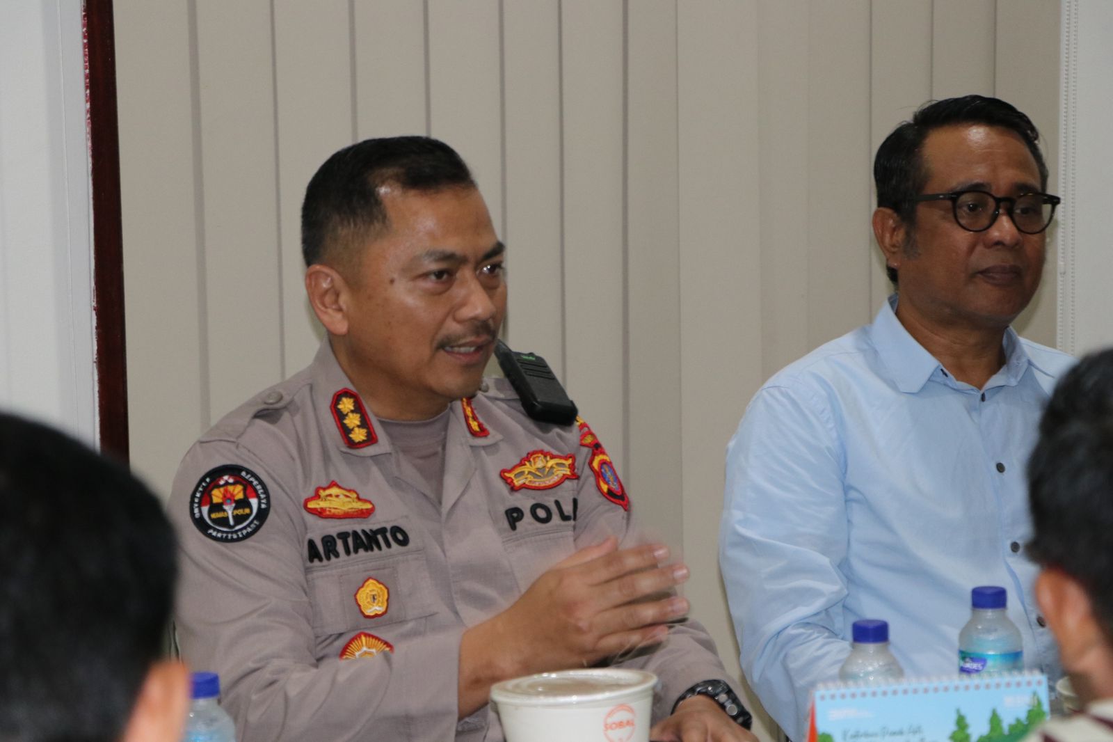 Beri Ucapan Selamat, Kabid Humas Polda Kaltim Hadiri Perayaan HUT Tribun Kaltim Ke-21 2 WhatsApp Image 2024 05 14 at 14.43.26 c121ec43