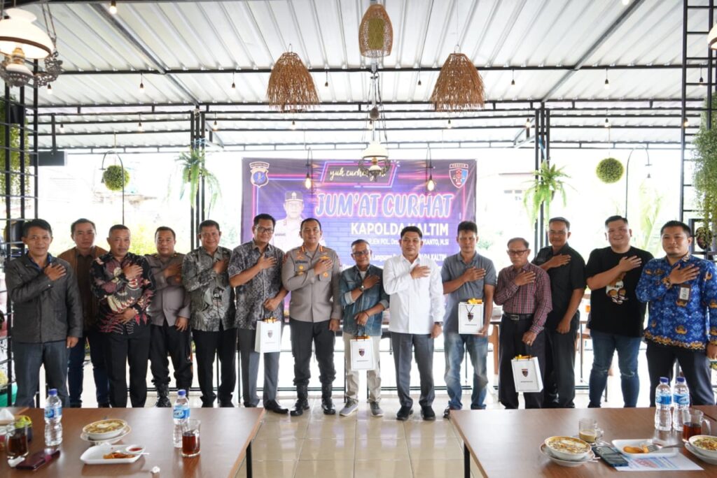 Jaga Stabilitas Kamtibmas di Kota Balikpapan, Polda Kaltim Menggelar Jumat Curhat WhatsApp Image 2024 05 17 at 12.11.44 652eb9e6