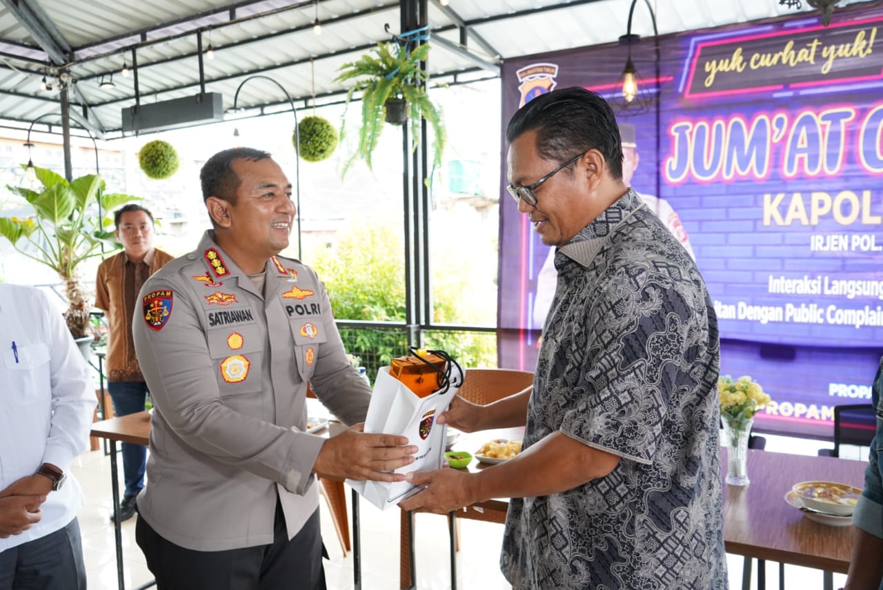 Jaga Stabilitas Kamtibmas di Kota Balikpapan, Polda Kaltim Menggelar Jumat Curhat 1 WhatsApp Image 2024 05 17 at 12.11.44 b3573ef1 1