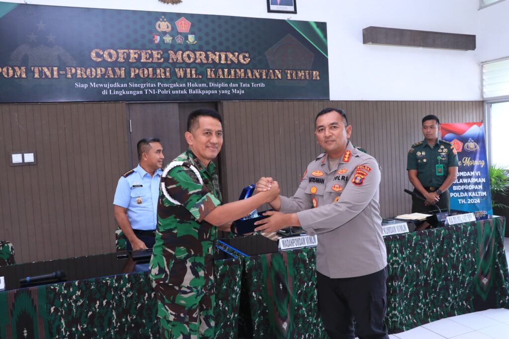 Tingkatkan Sinergitas TNI-Polri, Bidpropam Polda Kaltim Bersama Pomdam VI/Mulawarman Gelar Cofee Morning WhatsApp Image 2024 05 22 at 15.57.42