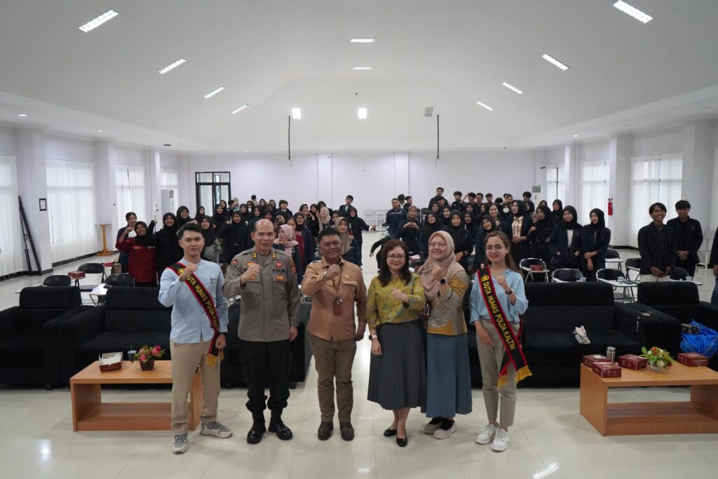 Cegah dan Tanggulangi Kekerasan Seksual, Bidhumas Polda Kaltim Gelar Sosialisasi di Poltekba Balikpapan WhatsApp Image 2024 05 27 at 14.43.50 6450573f