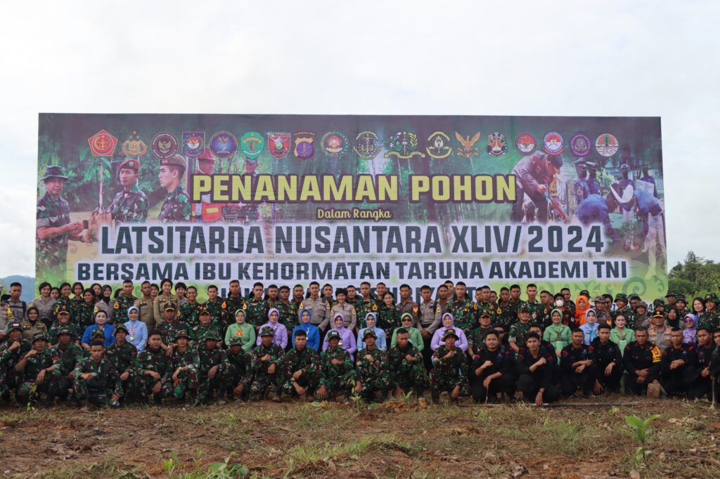 Kapolres PPU Hadiri Kegiatan Penanaman Pohon di Ibu Kota Nusantara dalam Rangka Latsidarnus Nusantara XLIV 2024 WhatsApp Image 2024 05 28 at 08.38.16 cd222edc