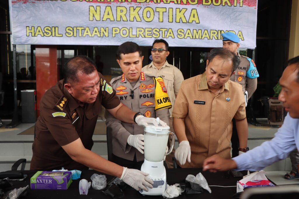 Sabu- Sabu 1.777,52 Gram Dimusnahkan Polresta Samarinda WhatsApp Image 2024 05 29 at 07.49.03 650f367f