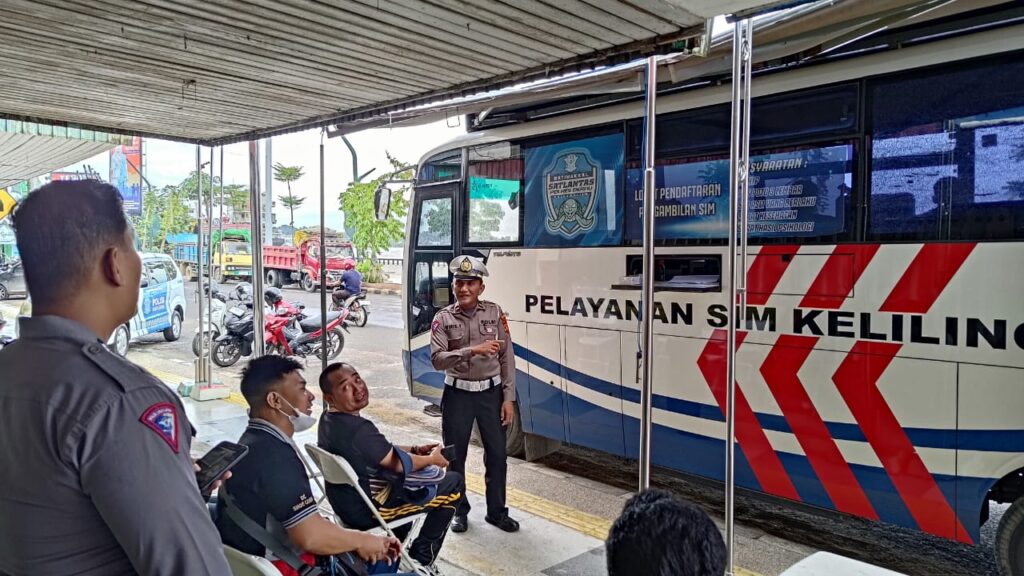 Satlantas Polres Berau Laksanakan Sosialisasi Etika Berkendara di Kecamatan Tanjung Redeb WhatsApp Image 2024 06 08 at 10.31.09