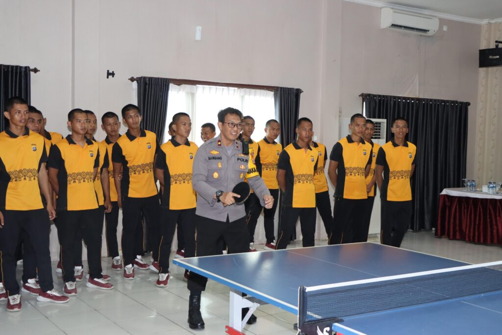 Polres PPU Gelar Turnamen Tenis Meja dalam Rangka HUT Bhayangkara ke-78 WhatsApp Image 2024 06 08 at 13.47.08